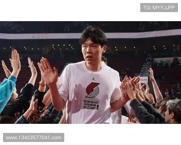 杨瀚森融入困境 开拓者体系之外的迷茫与角色失位